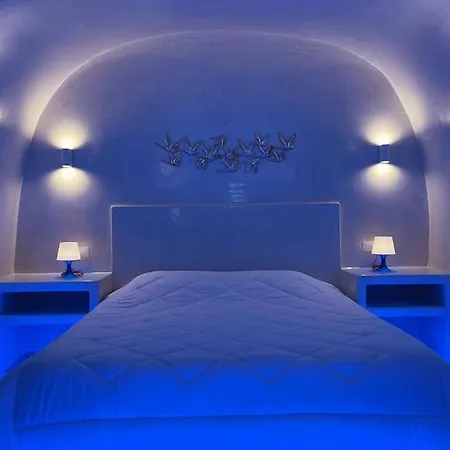 Cave Of Seafront Sunset View Santorini * Akrotírion