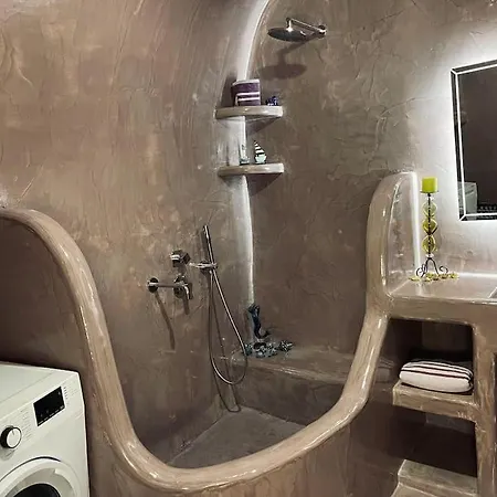 Cave Of Seafront Sunset View Santorini *