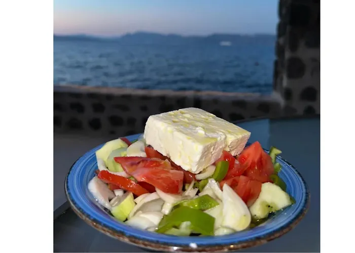 Cave Of Seafront Sunset View Santorini *